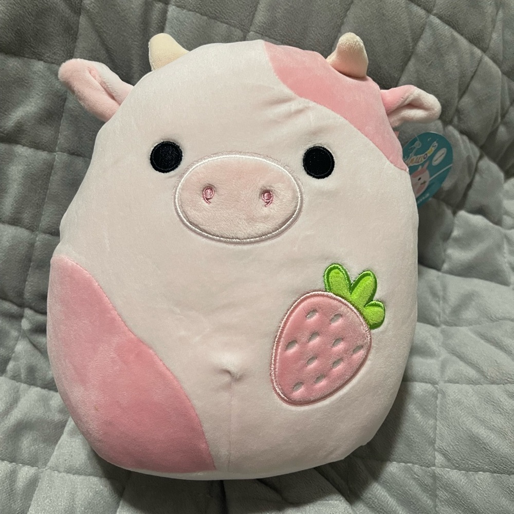 Strawberry cow reshma squishmallow